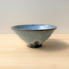 商品040　藁灰釉碗(大・小)